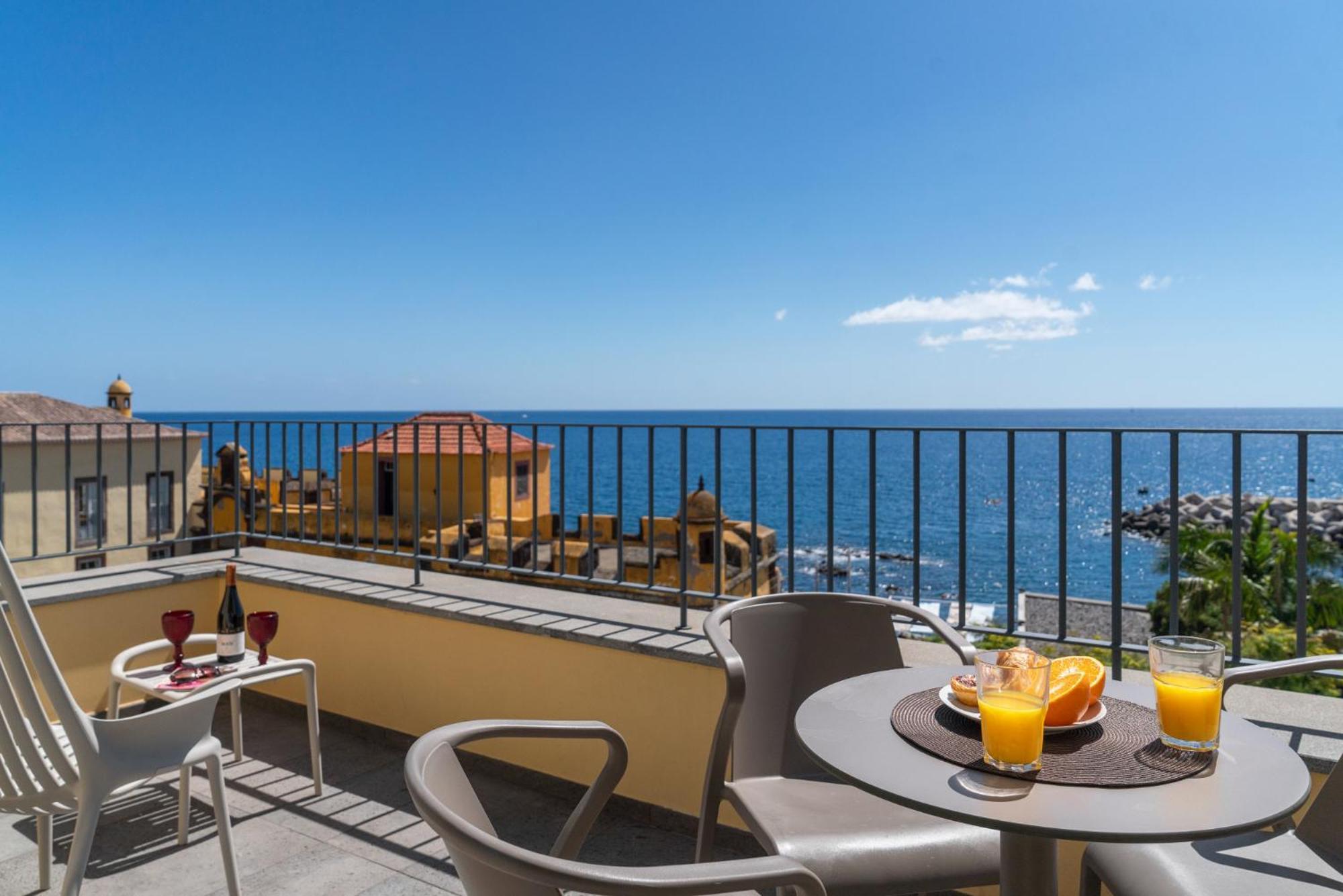 Fort Of Old Town Apartments By Ourmadeira Funchal  Bagian luar foto