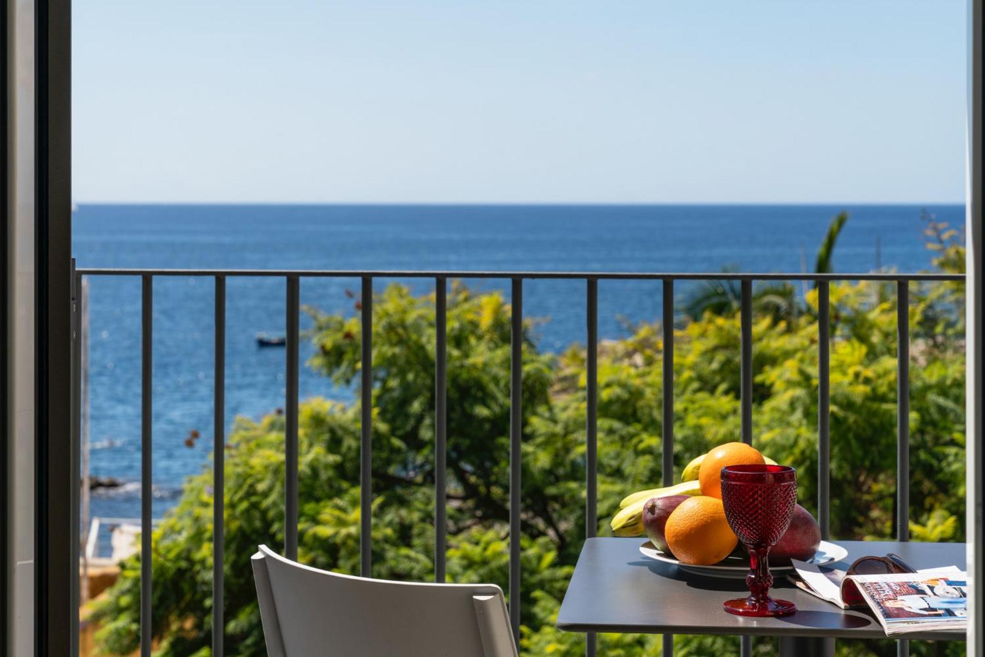 Fort Of Old Town Apartments By Ourmadeira Funchal  Bagian luar foto
