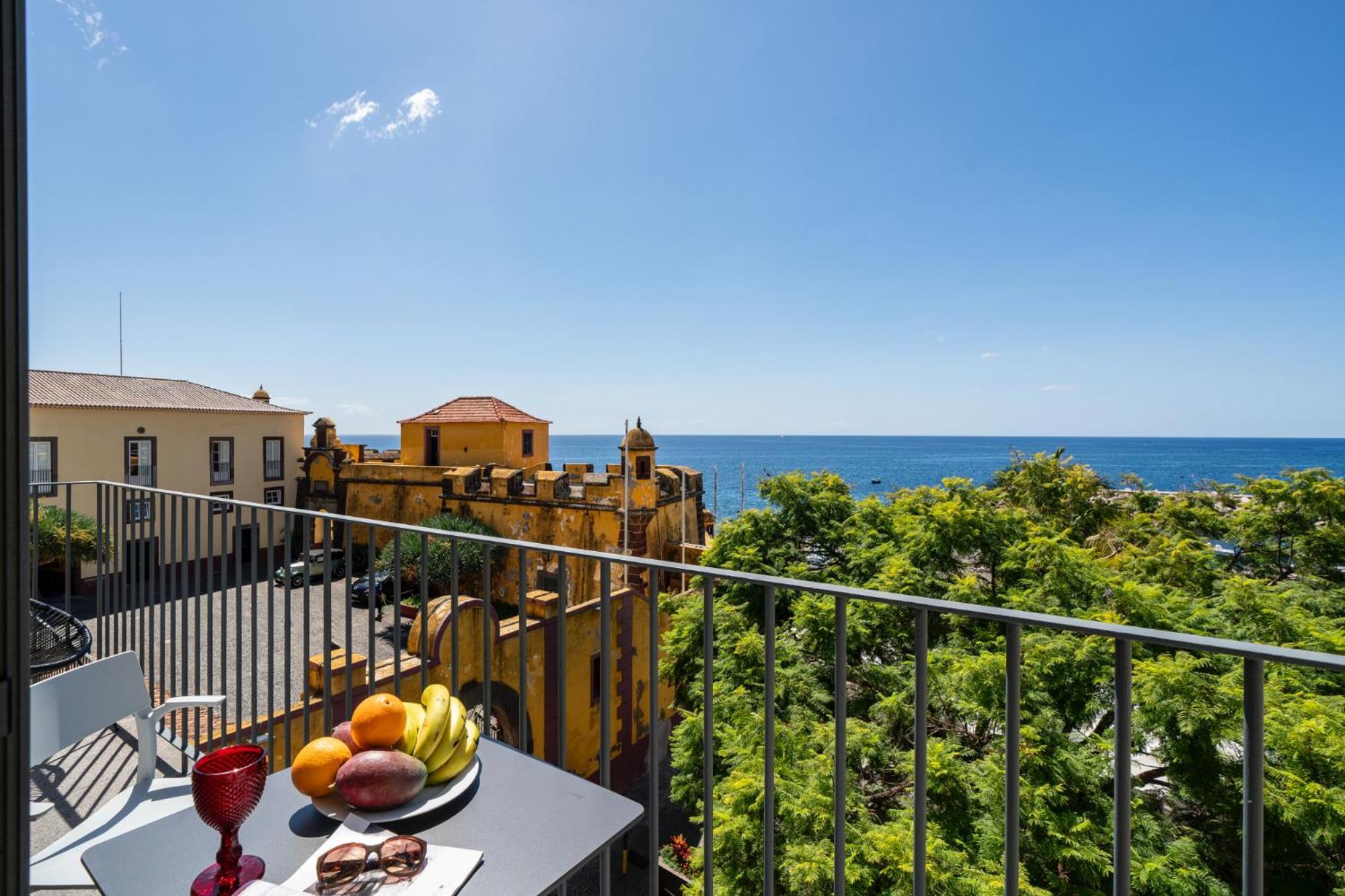 Fort Of Old Town Apartments By Ourmadeira Funchal  Bagian luar foto