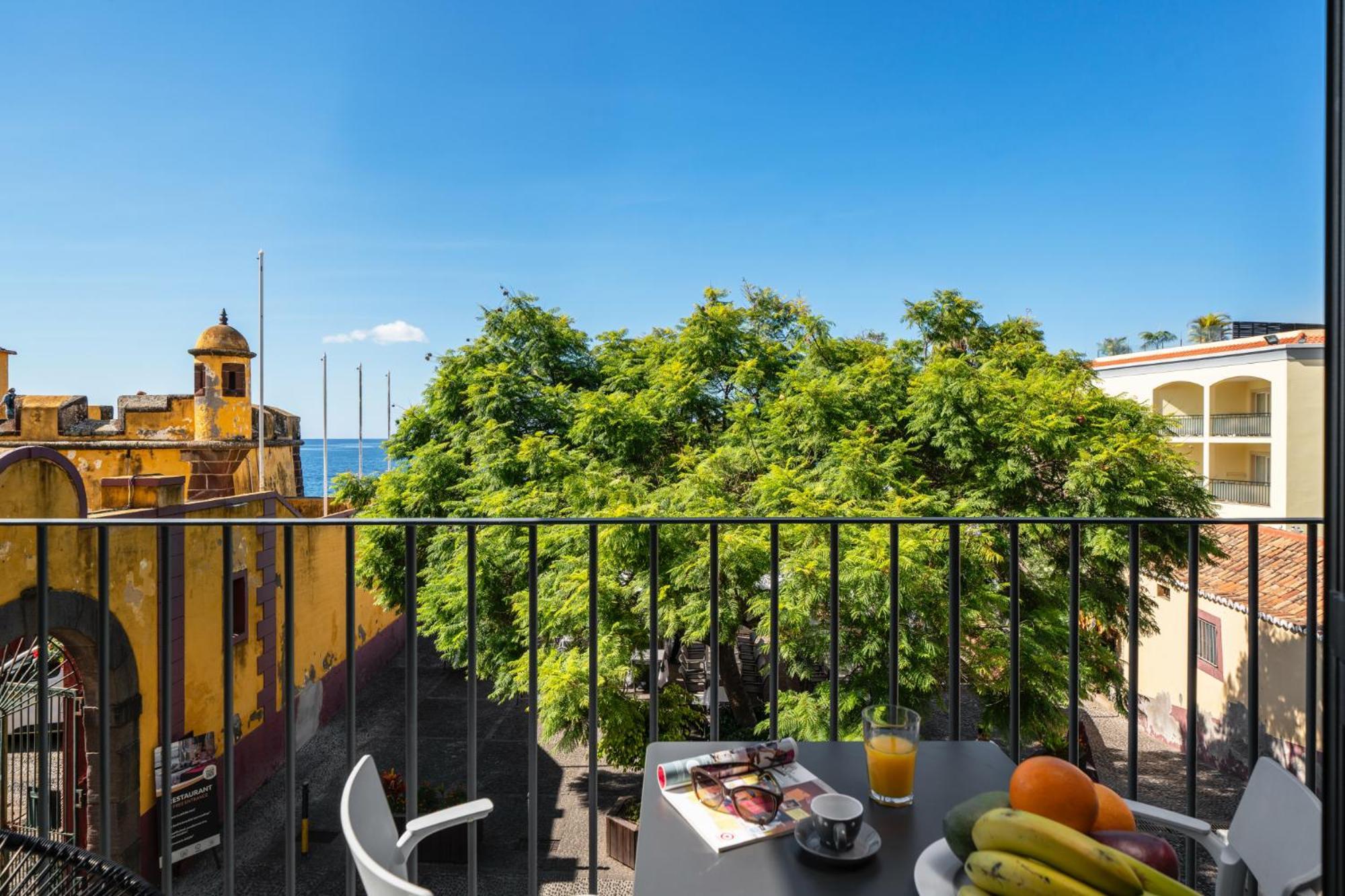 Fort Of Old Town Apartments By Ourmadeira Funchal  Bagian luar foto