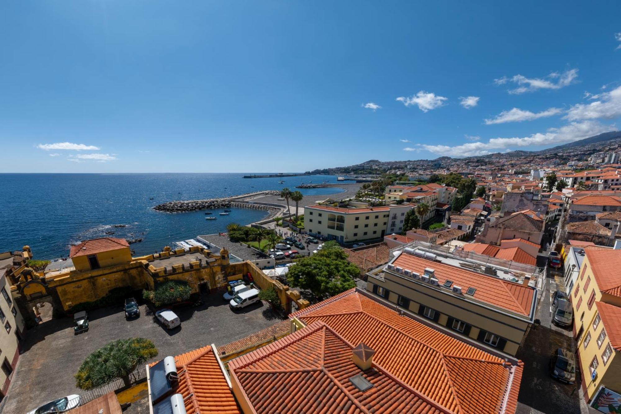 Fort Of Old Town Apartments By Ourmadeira Funchal  Bagian luar foto